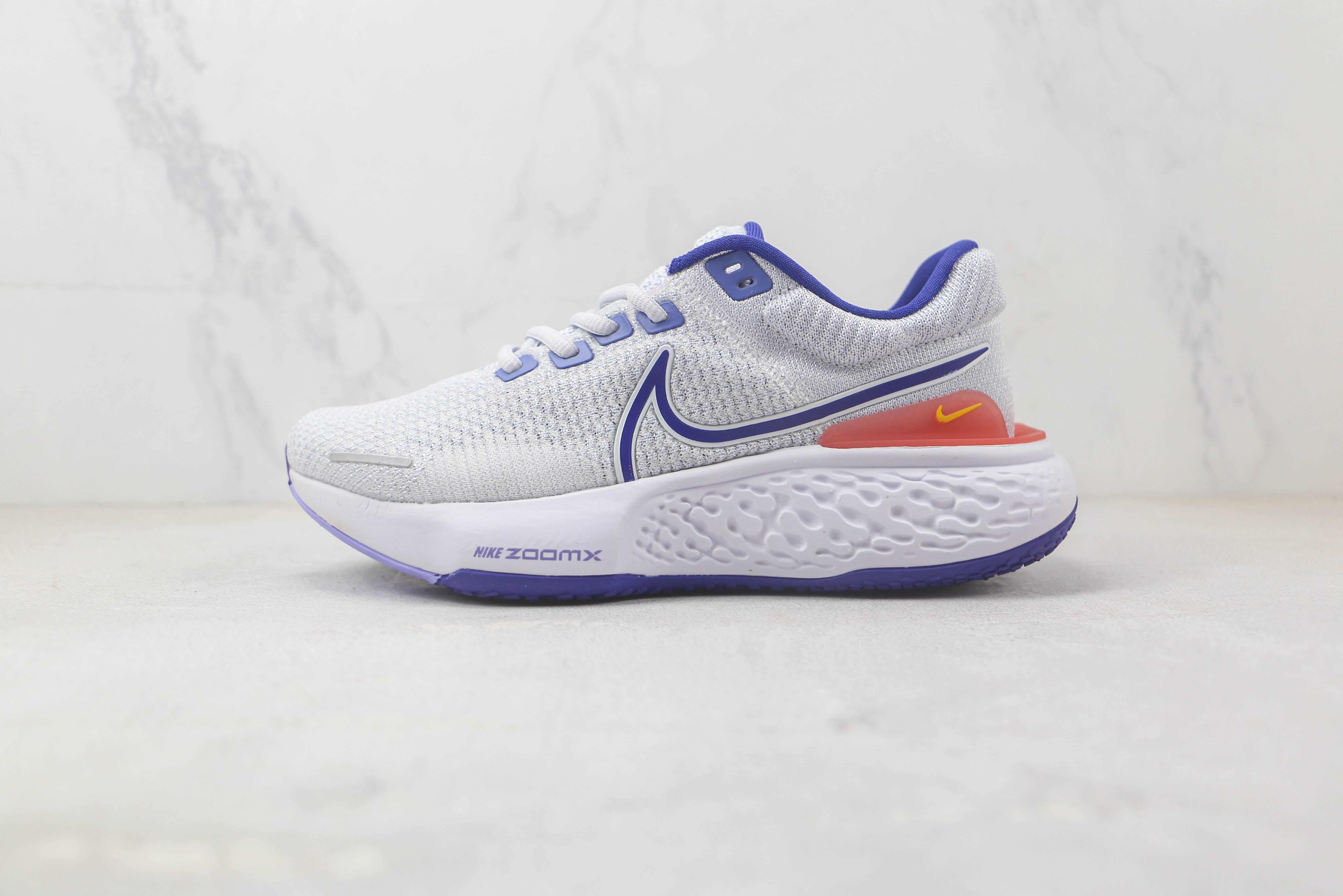 Nike Air ZoomX Invincible Run 4
