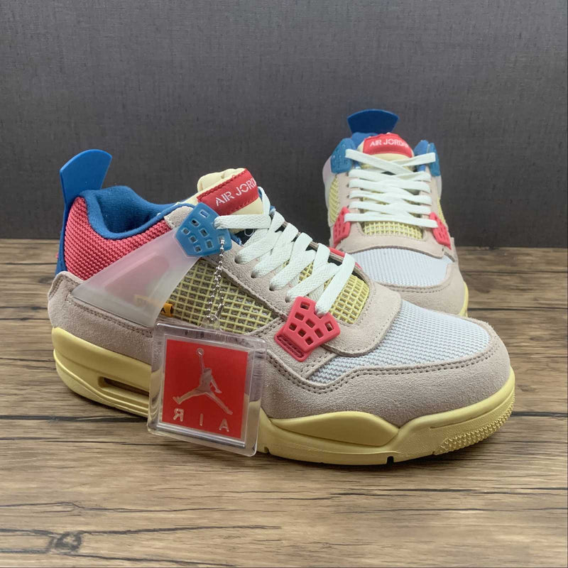 Nike Air Jordan 4 Retrô