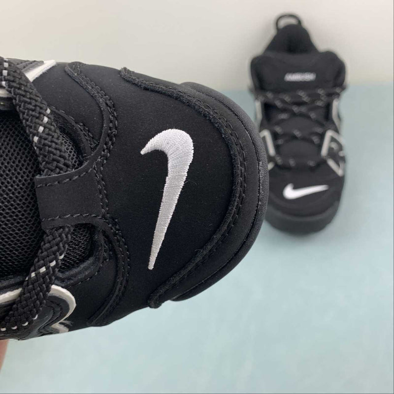 Nike Air Más Uptempo