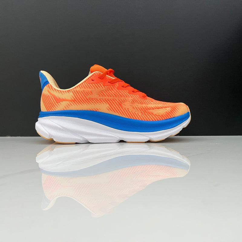 Hoka Clifton 9