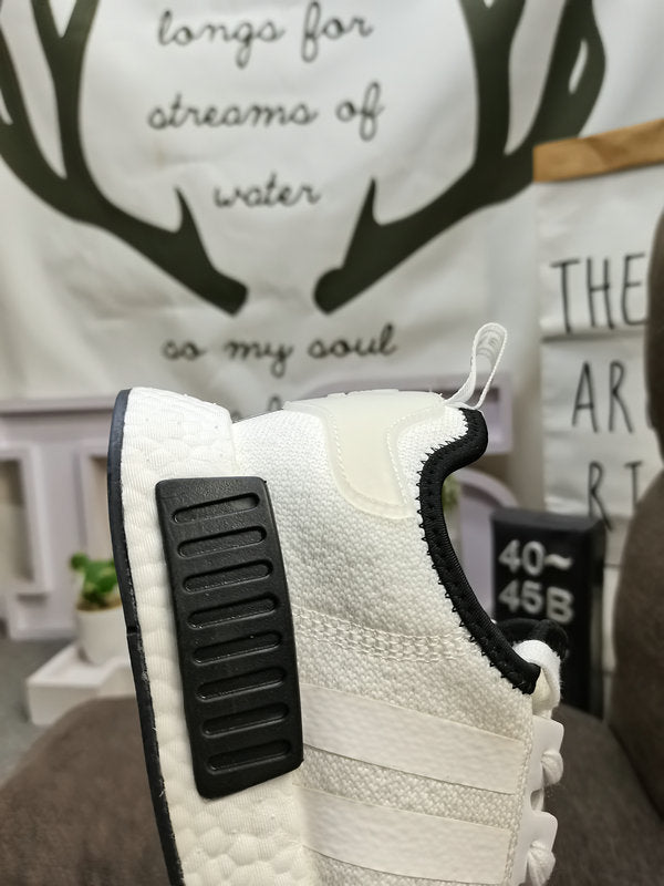 Adidas NMD R1