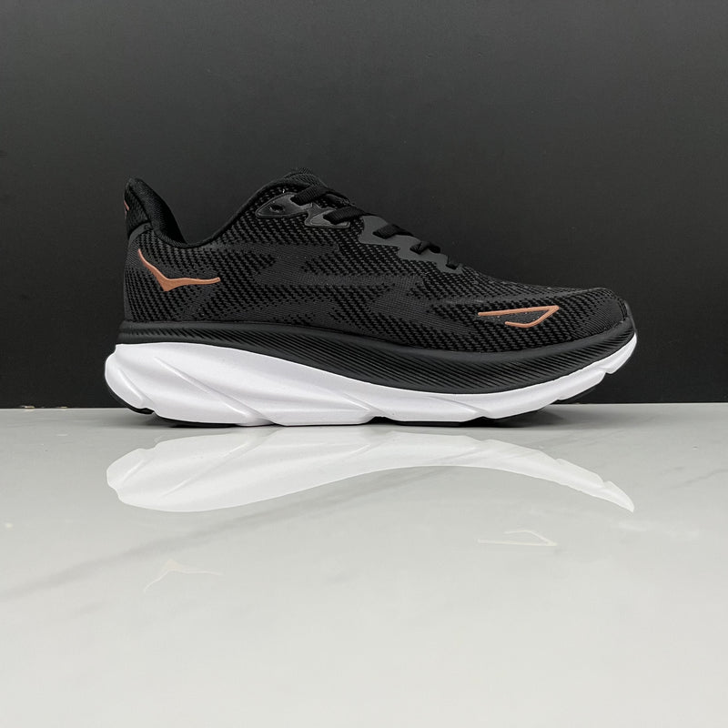 Hoka Clifton 9