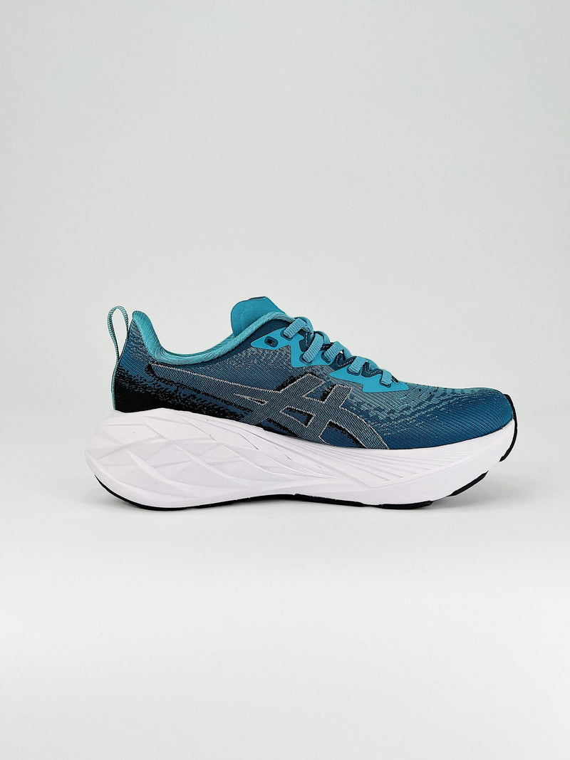 Asics Novablast 4