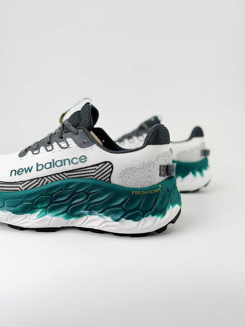 New Balance Trail More V3