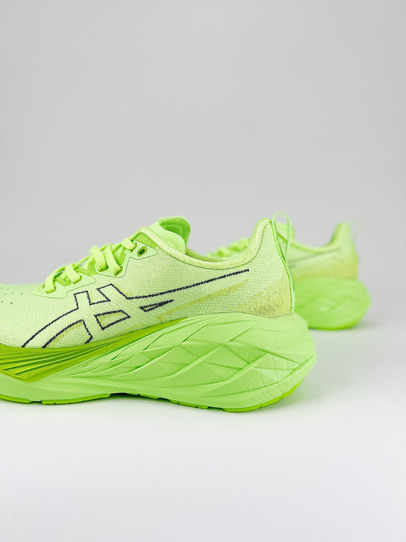 Asics Novablast 4