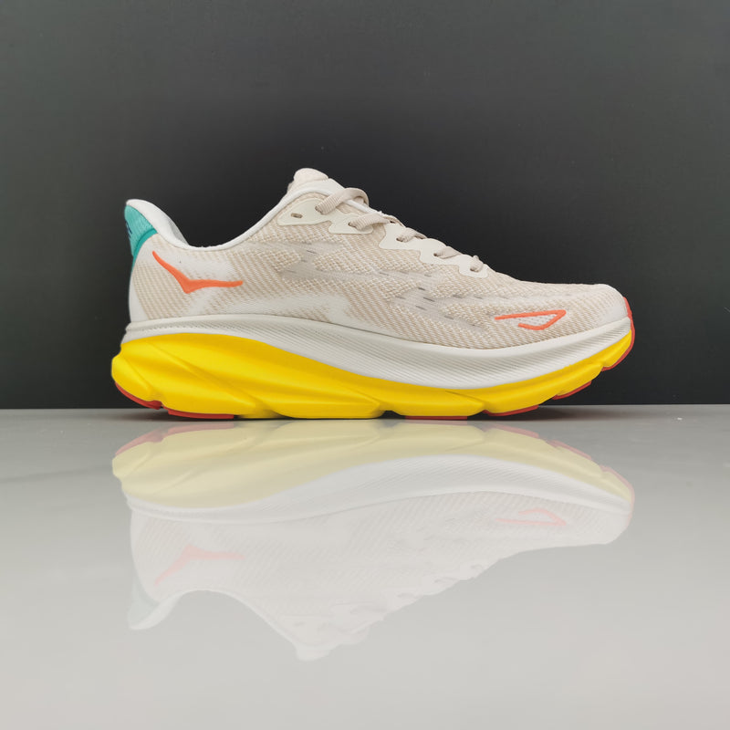 Hoka Clifton 9