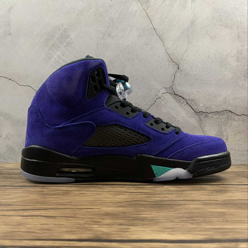 Nike Air Jordan 5 Retro