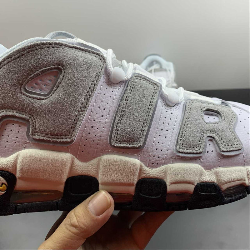 Nike Air Más Uptempo