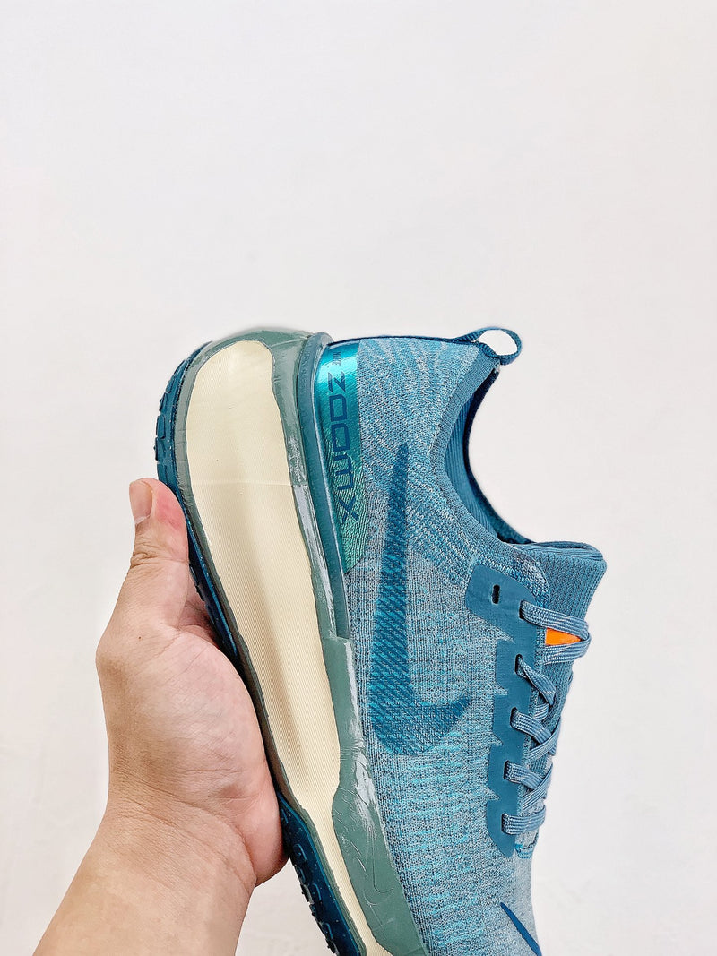 Nike Air Zoom X Invencible Run 3