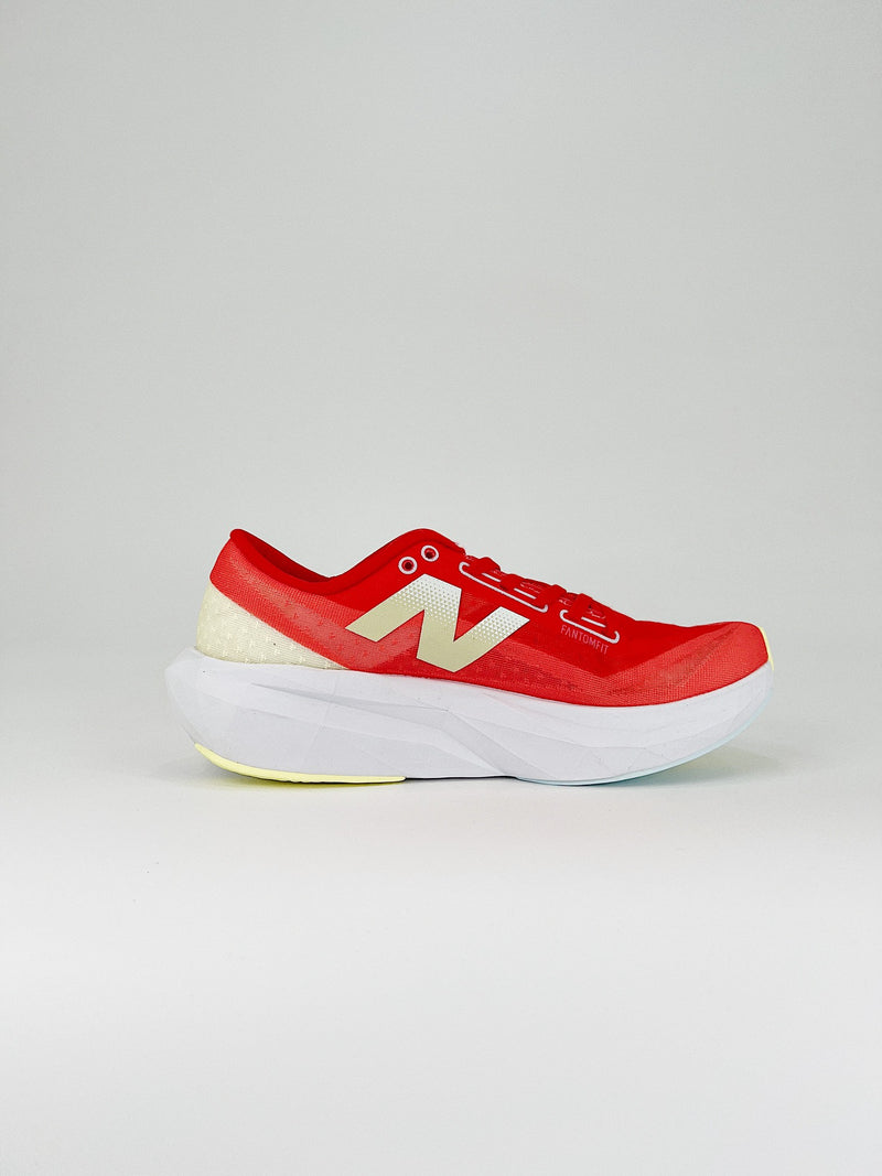 New Balance Rebel V4