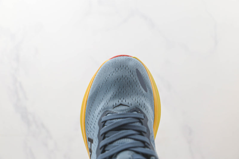 Hoka Bondi 8