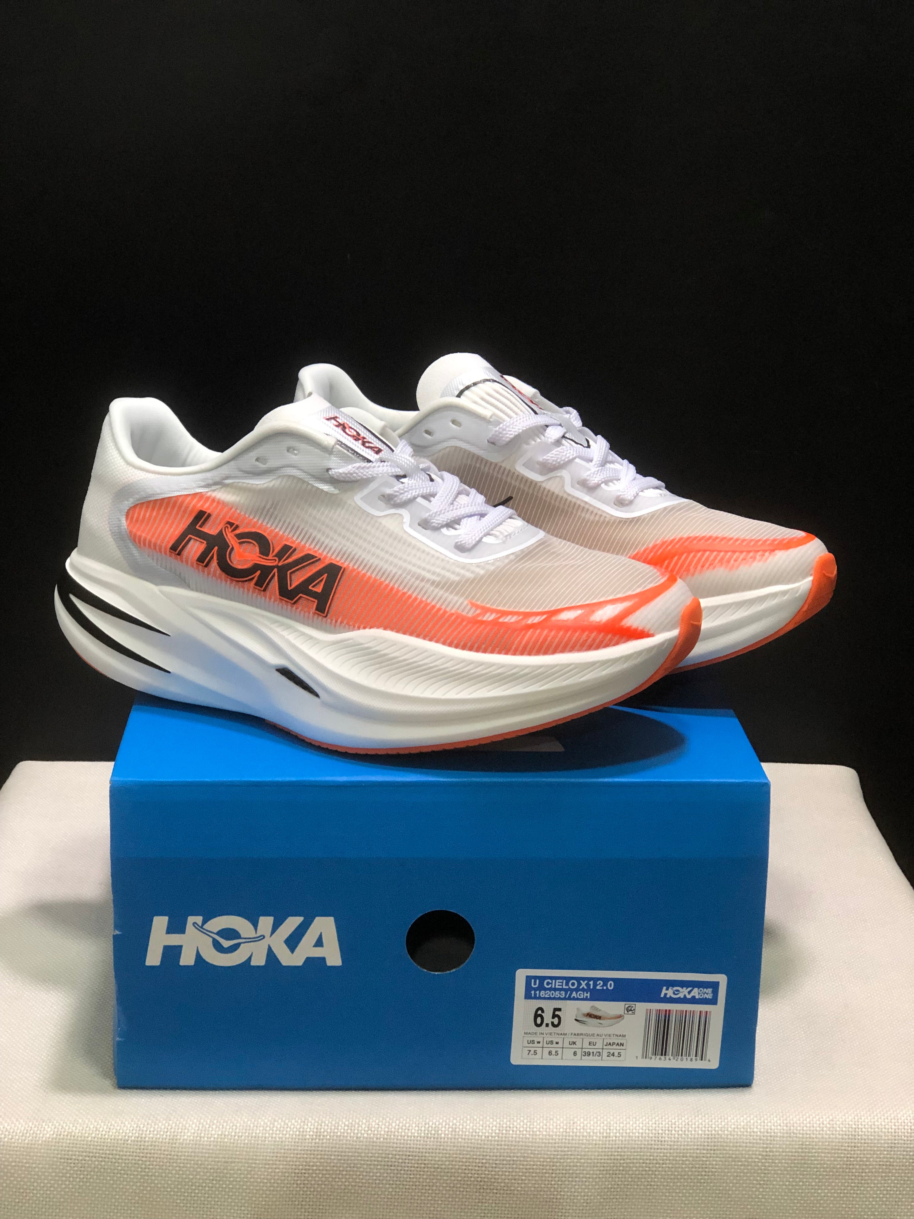 HOKA CIELO X1 25.5センチ 542DDFC0-CCCA-443D-B3A7-