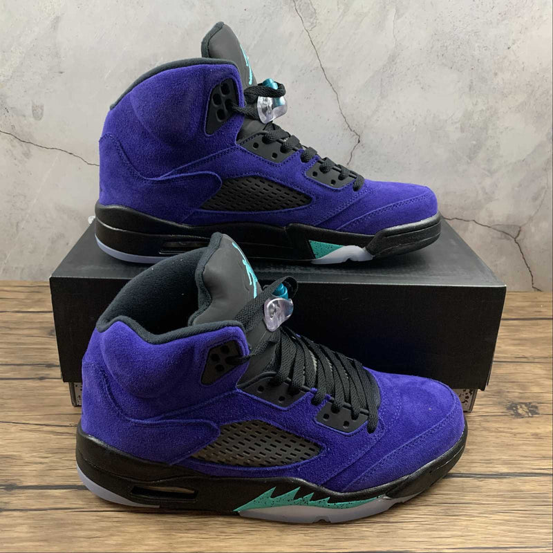 Nike Air Jordan 5 Retro