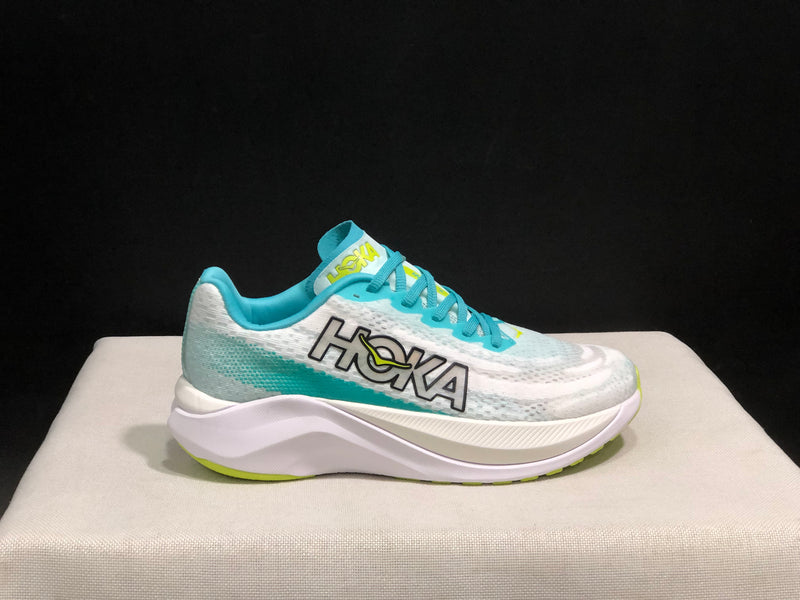 Hoka MachX