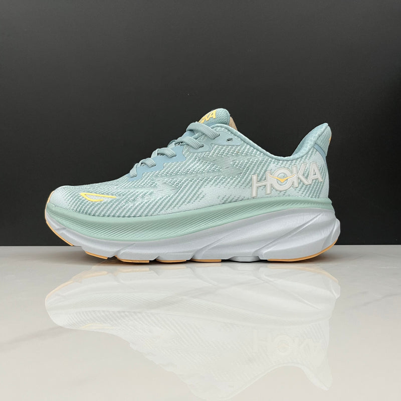 Hoka Clifton 9