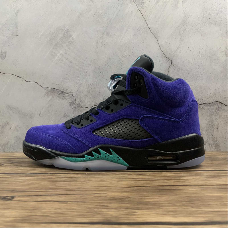 Nike Air Jordan 5 Retro