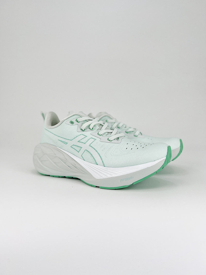 Asics Novablast 4