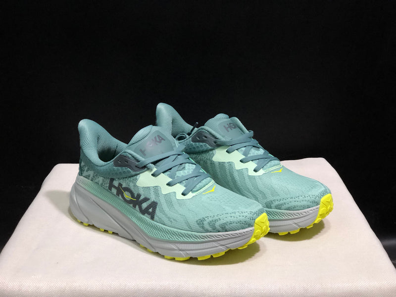 Hoka Challenger ATR 7