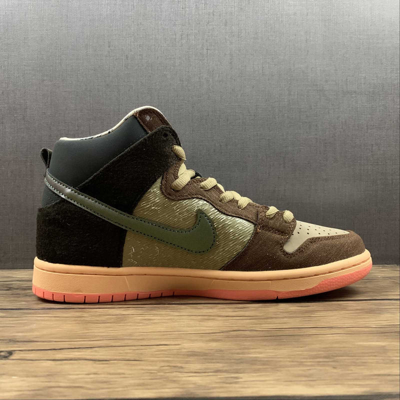 Nike SB Dunk Altas