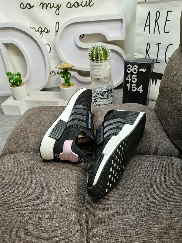 Adidas NMD R1