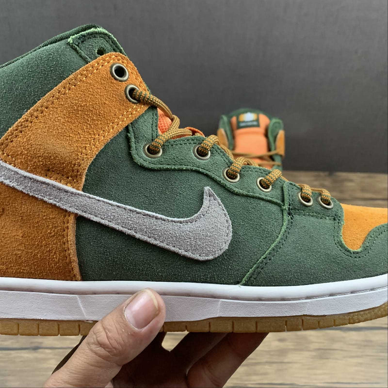 Nike SB Dunk Altas