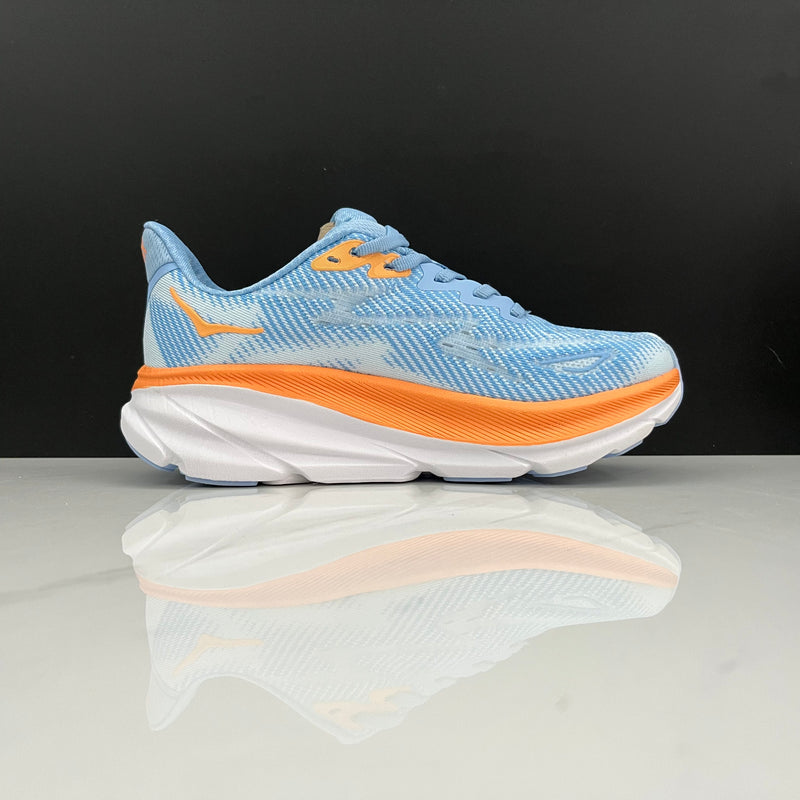 Hoka Clifton 9