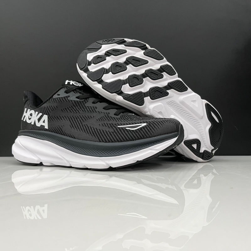 Hoka Clifton 9