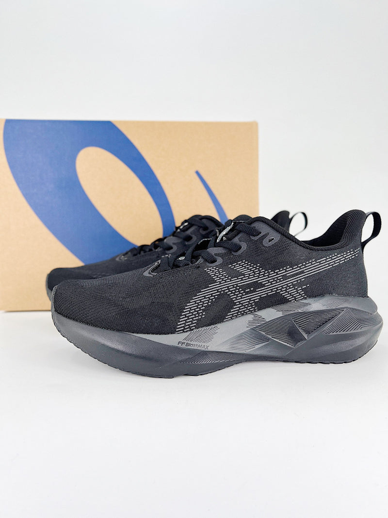 Asics Novablast 5