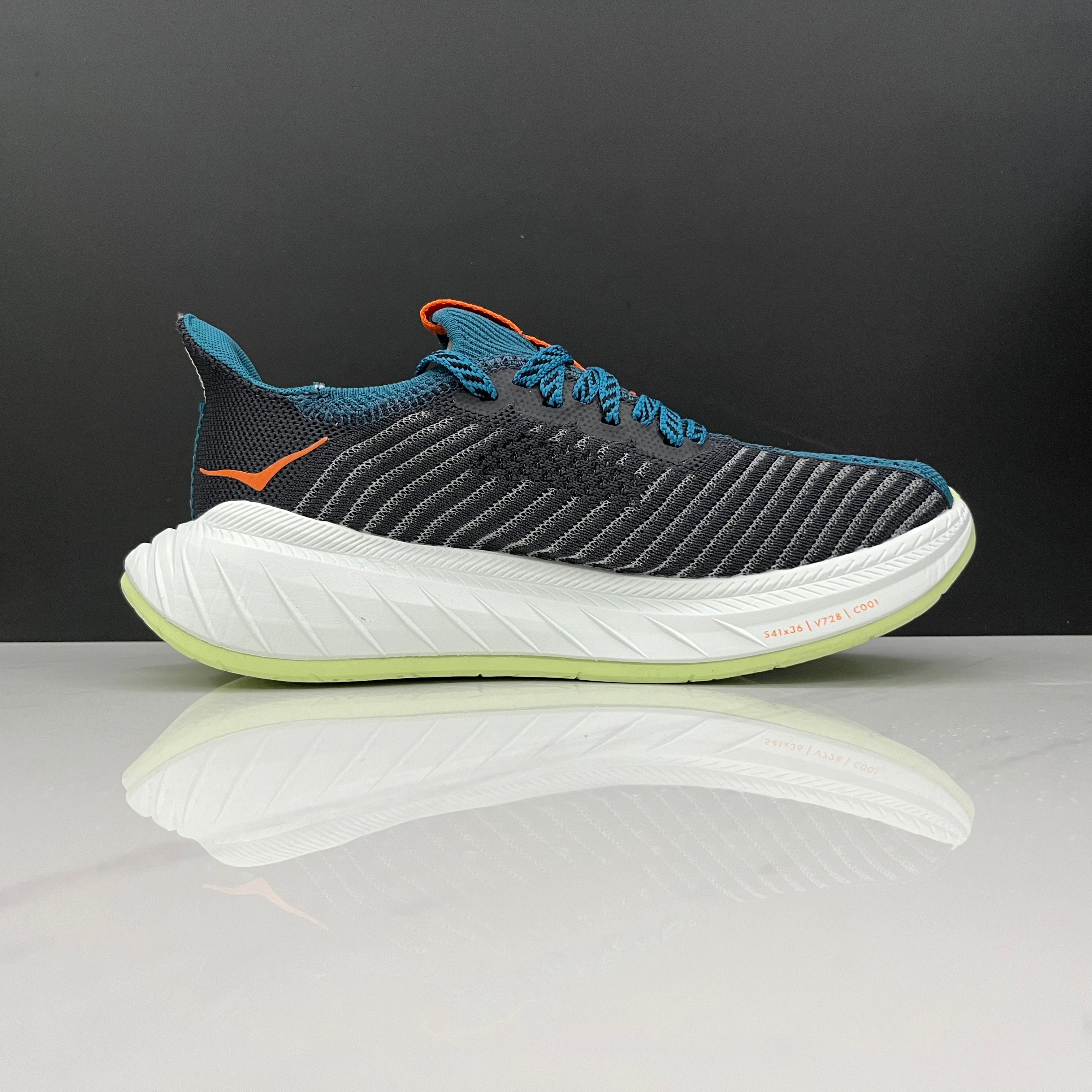 Hoka Carbon X3 – Factory Outlet
