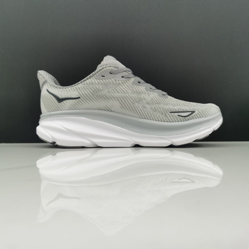 Hoka Clifton 9