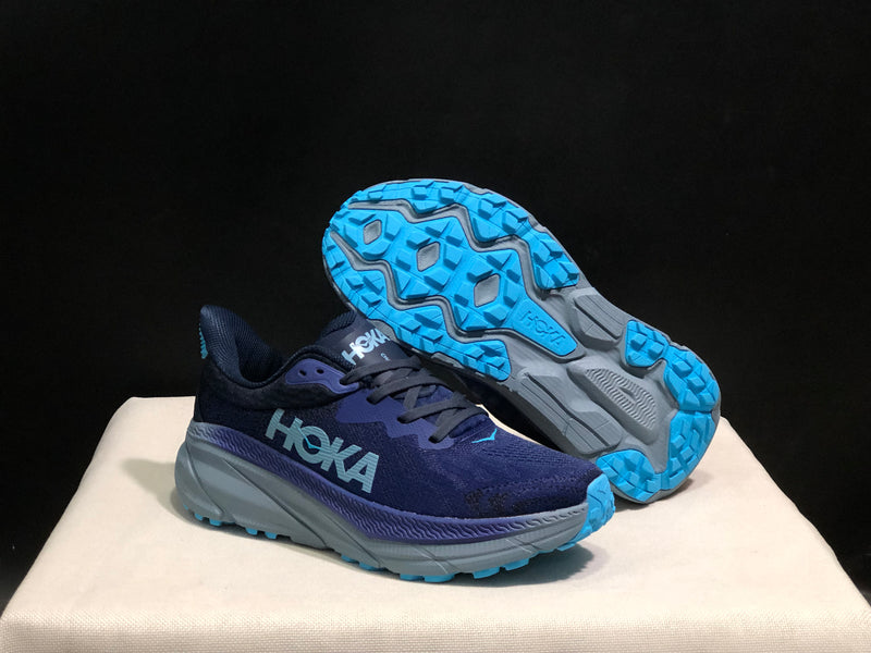 Hoka Challenger ATR 7