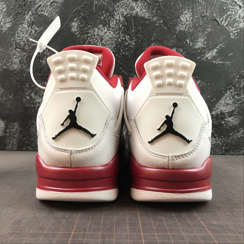 Nike Air Jordan 4 Retrô