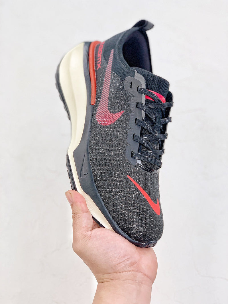 Nike Air Zoom X Invencible Run 3