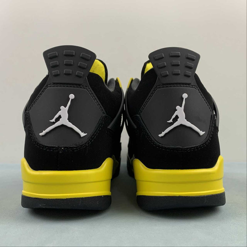 Nike Air Jordan 4 Retrô