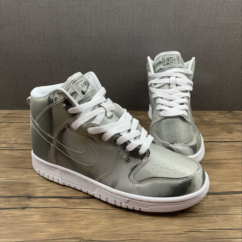 Nike SB Dunk Altas