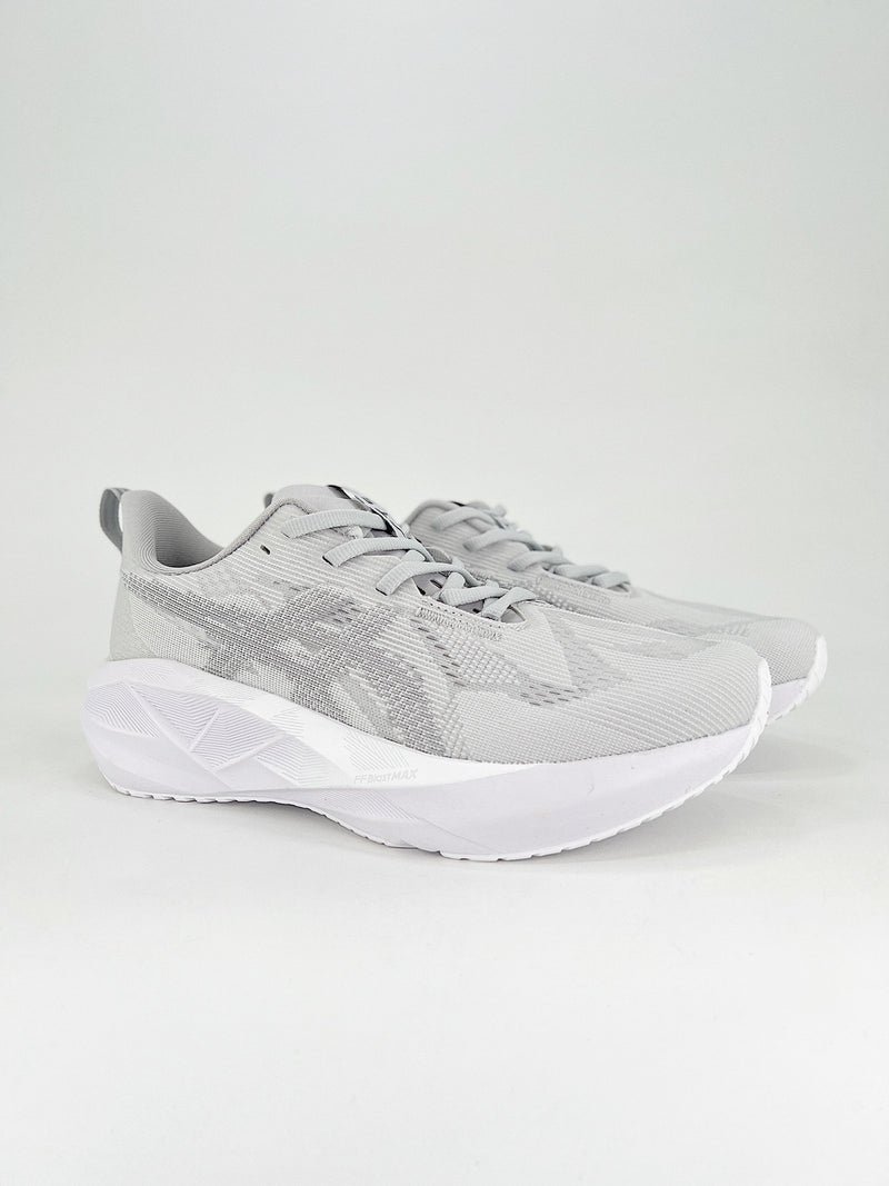 Asics Novablast 5