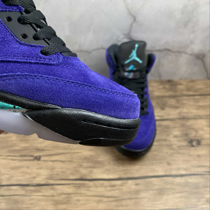 Nike Air Jordan 5 Retro