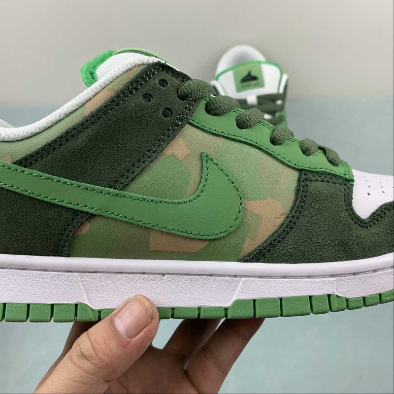 Nike SB Dunk Low