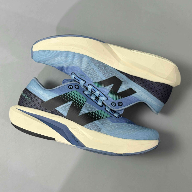 New Balance Rebel V4