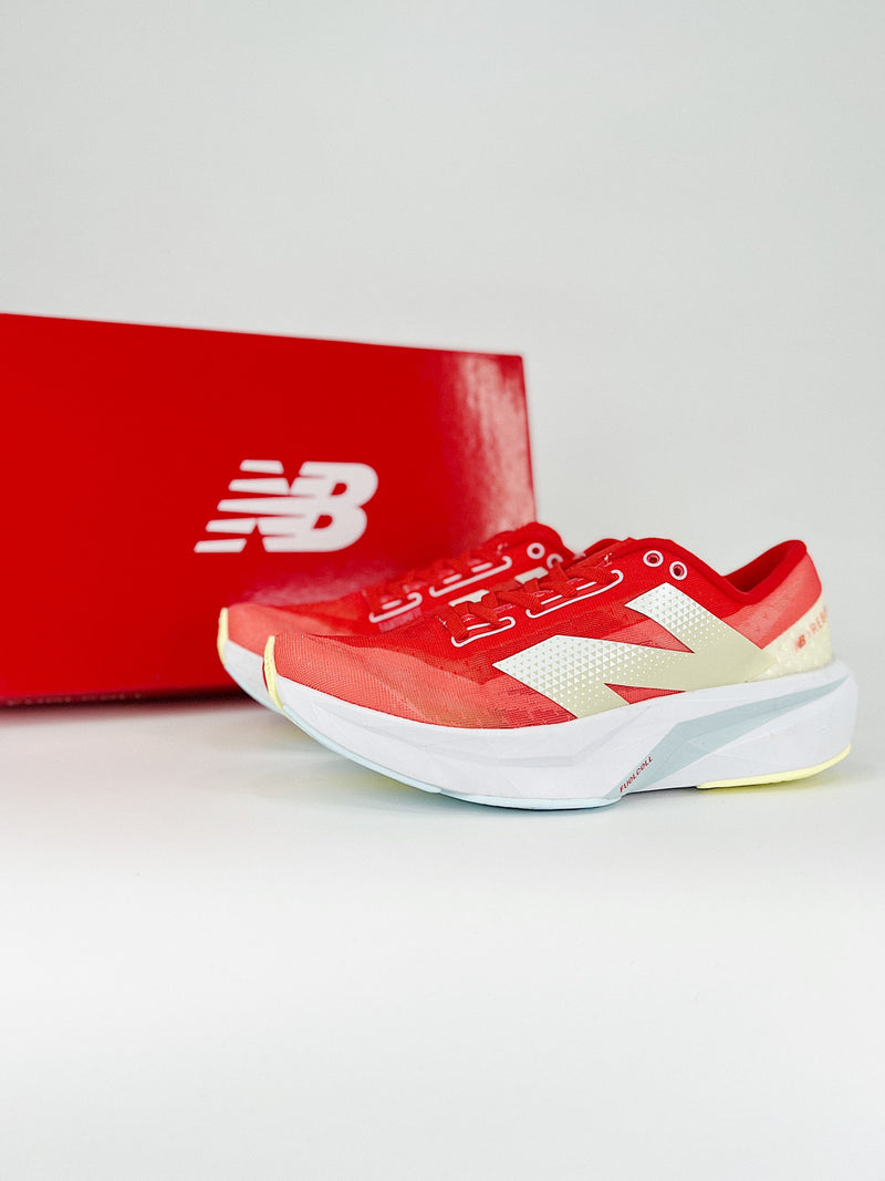 New Balance Rebel V4