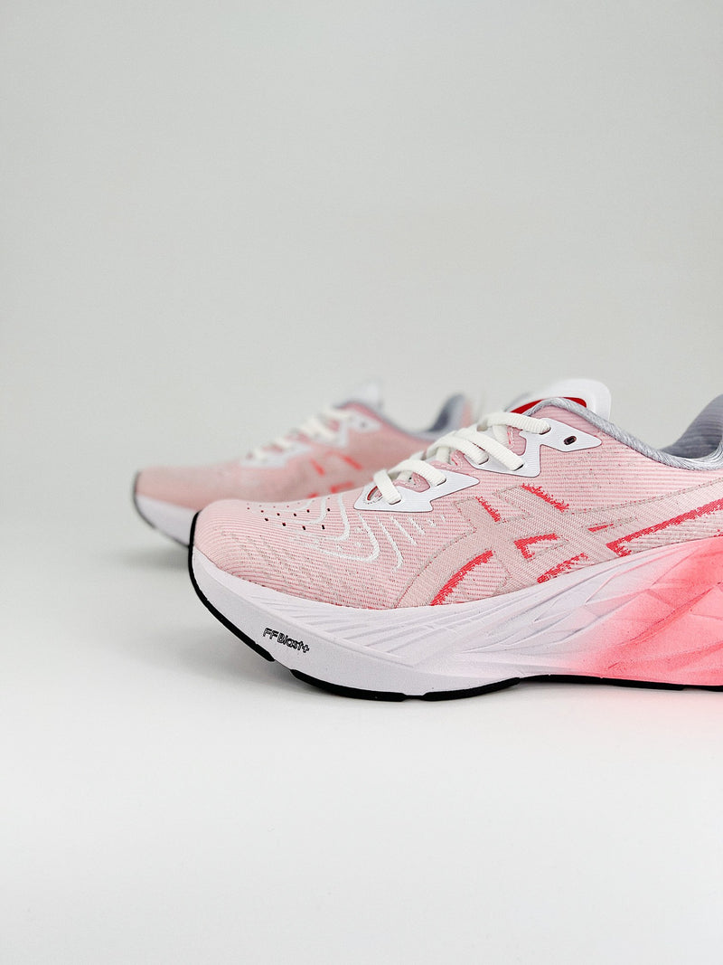 Asics Novablast 4