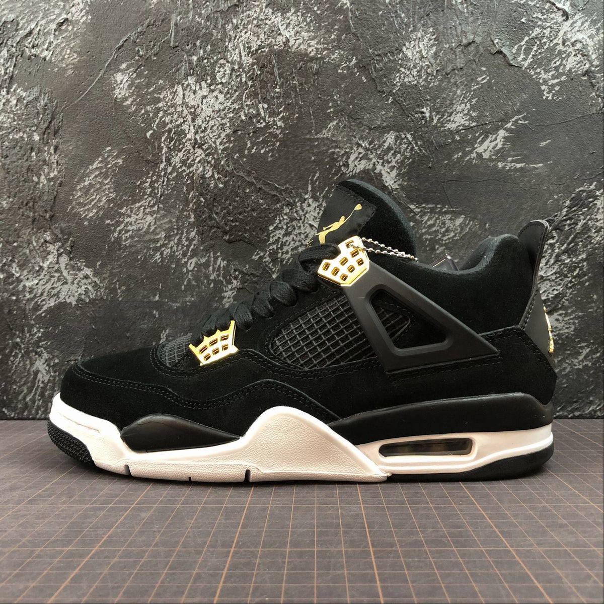Nike Air Jordan 4 – Factory Outlet