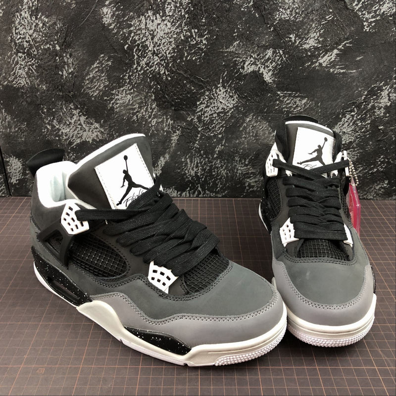 Nike Air Jordan 4 Retro