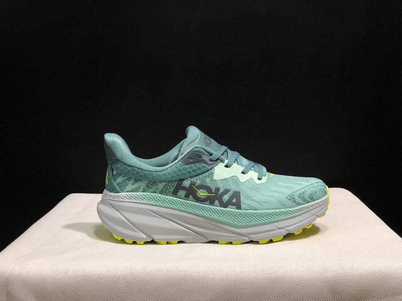 Hoka Challenger ATR 7