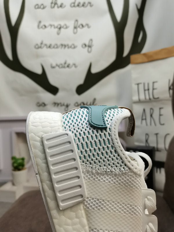 Adidas NMD R1