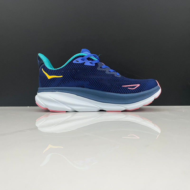 Hoka Clifton 9