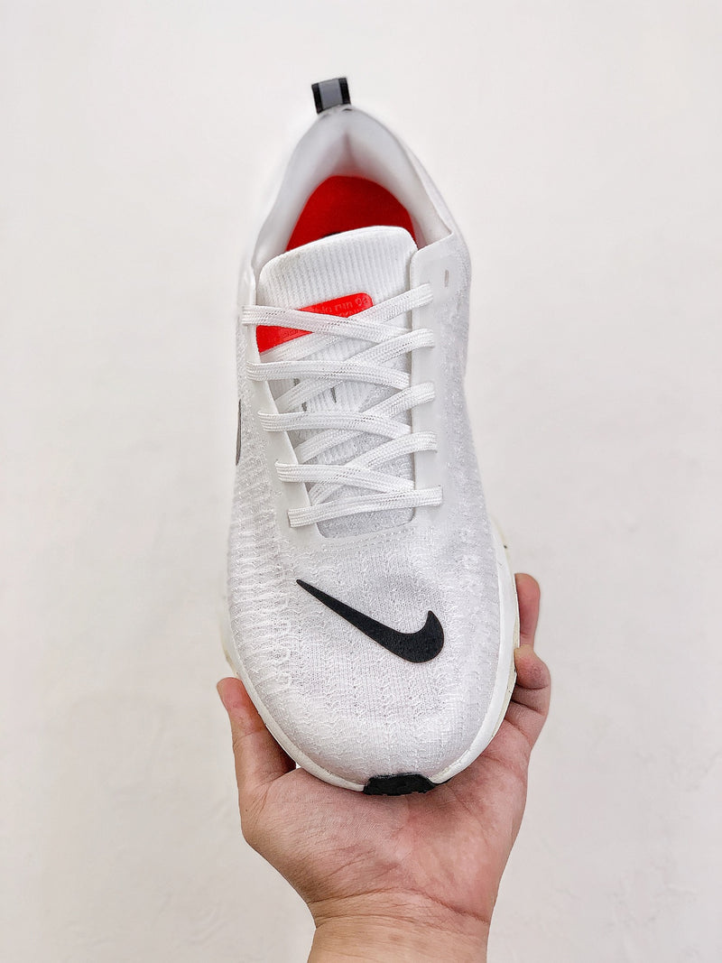 Nike Air Zoom X Invencible Run 3