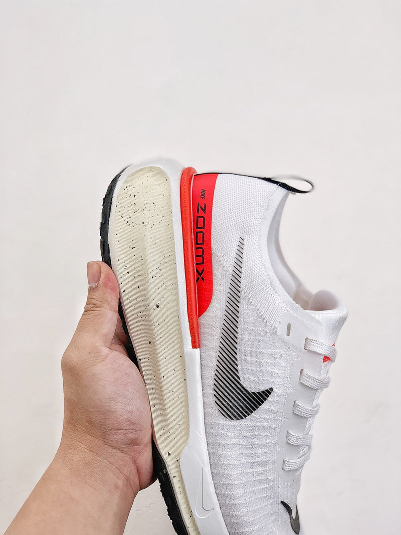 Nike Air Zoom X Invencible Run 3