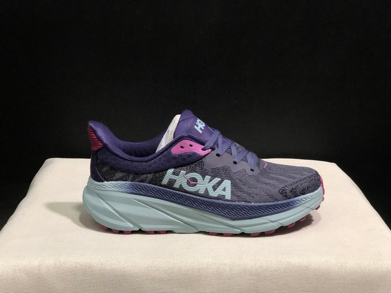 Hoka Challenger ATR 7