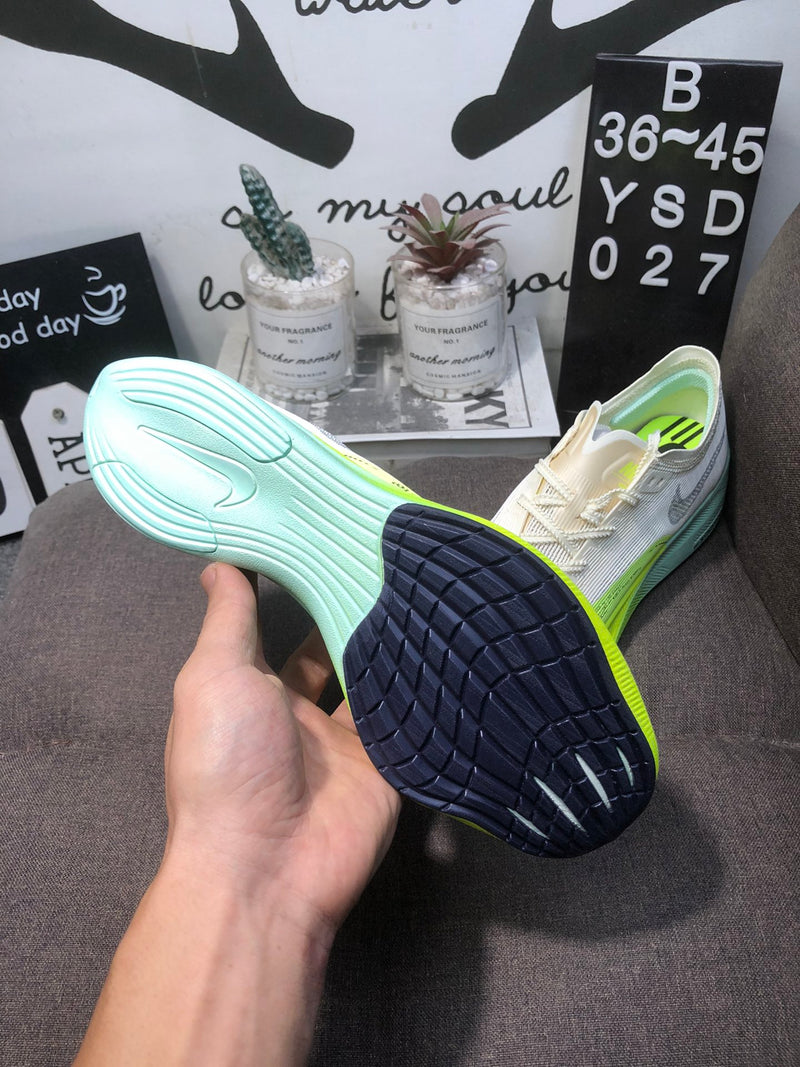 Nike Air ZoomX Vaporfly Siguiente